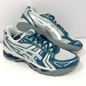 ASICS Gel-Kayano 14 Running Shoe Men’s 6.5 / Womens 8 Glacier Grey Pure Silver